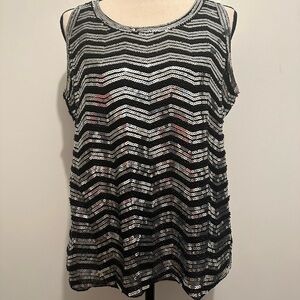 Evidence  sparkly black and silver sequinned top, short sleeve SZ L NWT